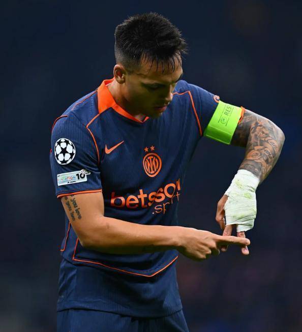 10分鸿沟！意甲冠军悬念今夜已经终结？国米七连胜狂飙，两大神迹让米兰尤文只剩叹息！