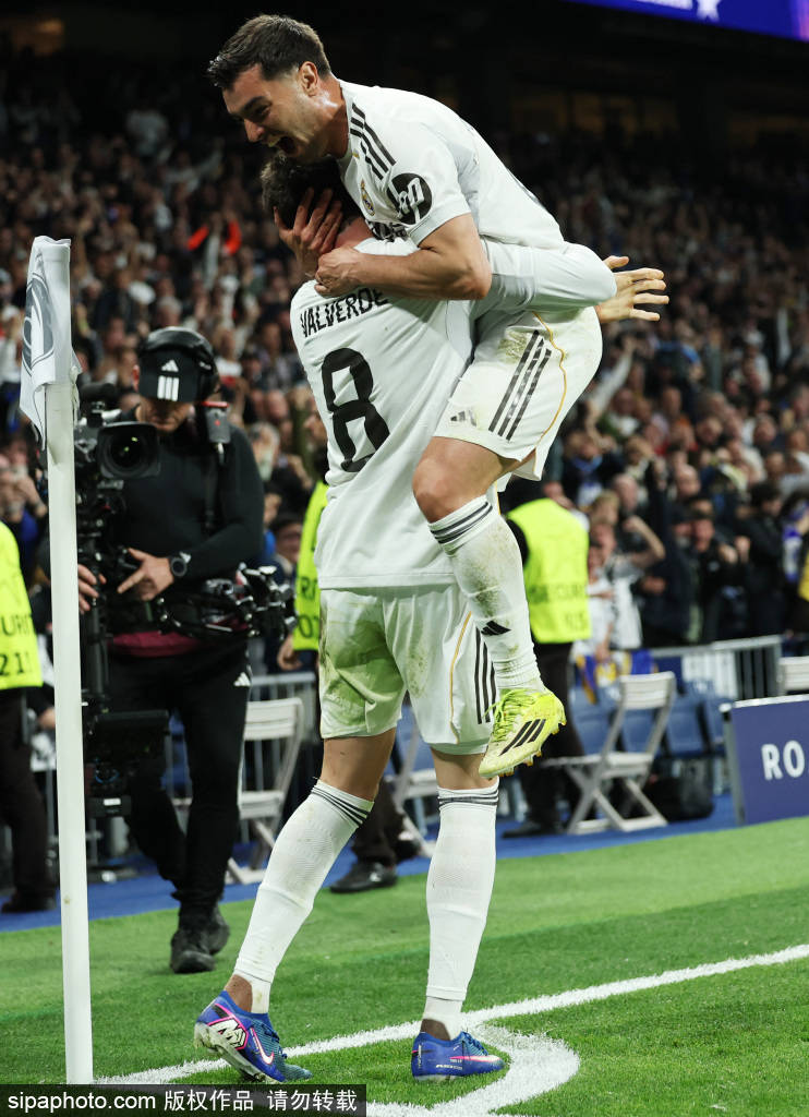 惊天决定！瓜迪奥拉欧冠关键战前突赐曼城将士一天假期，是心理战还是另有玄机？