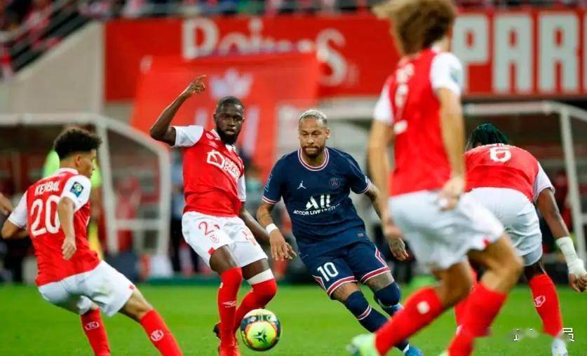 法甲第27轮，朗斯对战昂热，两队上轮都输了球都想赢，赛事比分预测